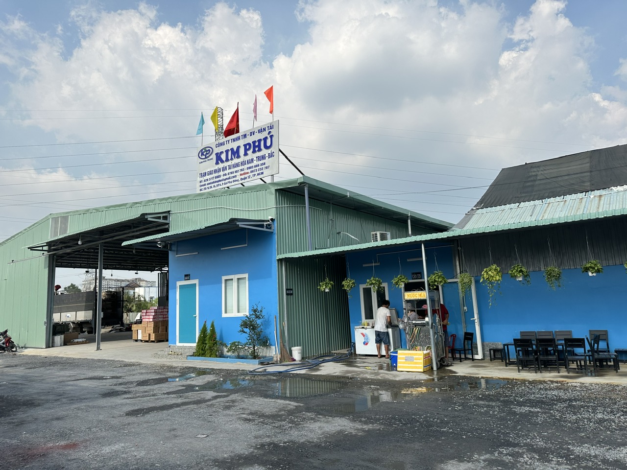 Kho Bãi và Bãi Đậu Xe – Nền Tảng Hậu Cần Vững Chắc Cho Dịch Vụ Vận Tải Chuyên Nghiệp Của Kim Phú