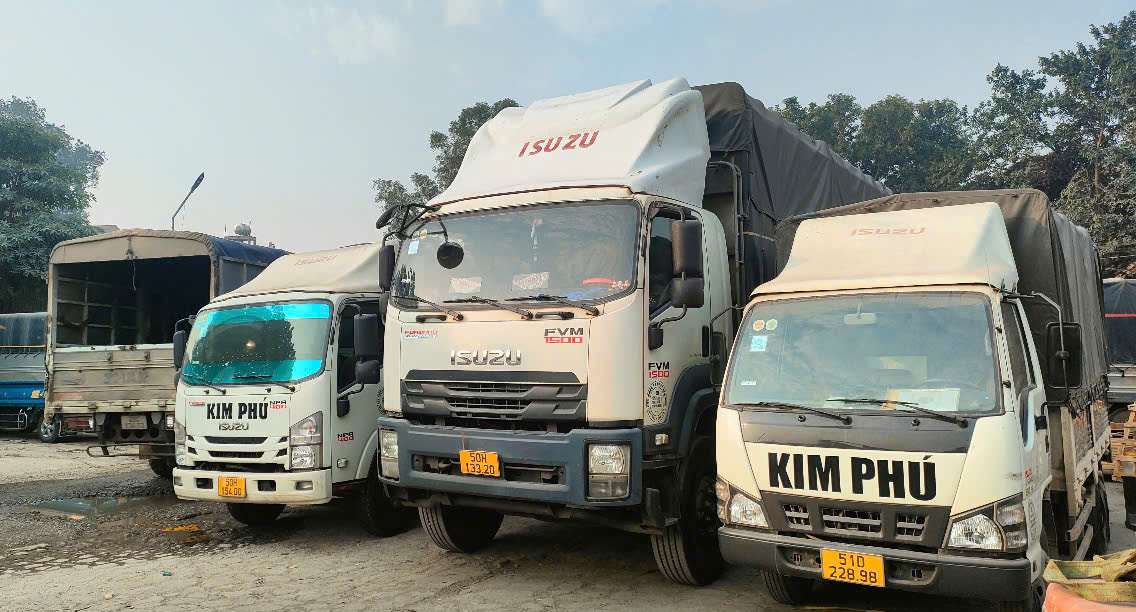 van chuyen hang di tay nguyen vantaikimphu 1